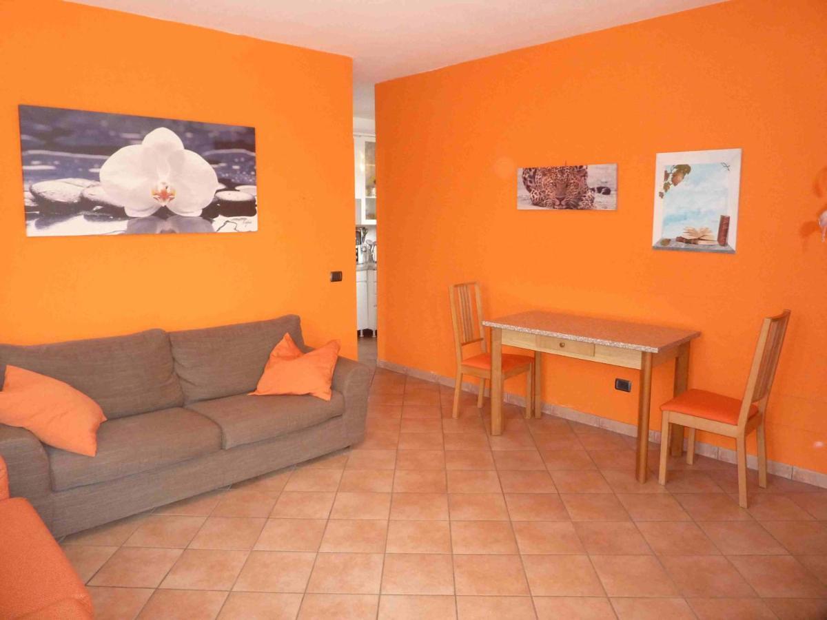 Villa Casa Malandrino Porto Valtravaglia Esterno foto